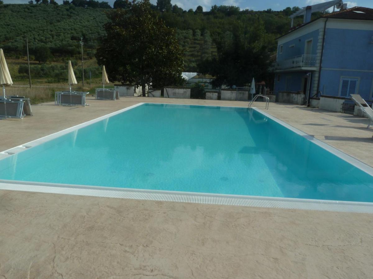 B&B Gli Orti Collecorvino Eksteriør billede
