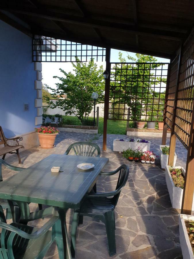 B&B Gli Orti Collecorvino Eksteriør billede