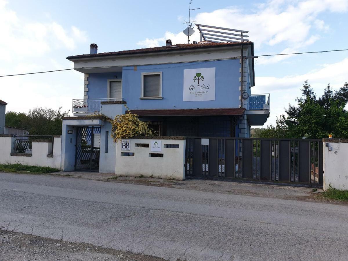 B&B Gli Orti Collecorvino Eksteriør billede